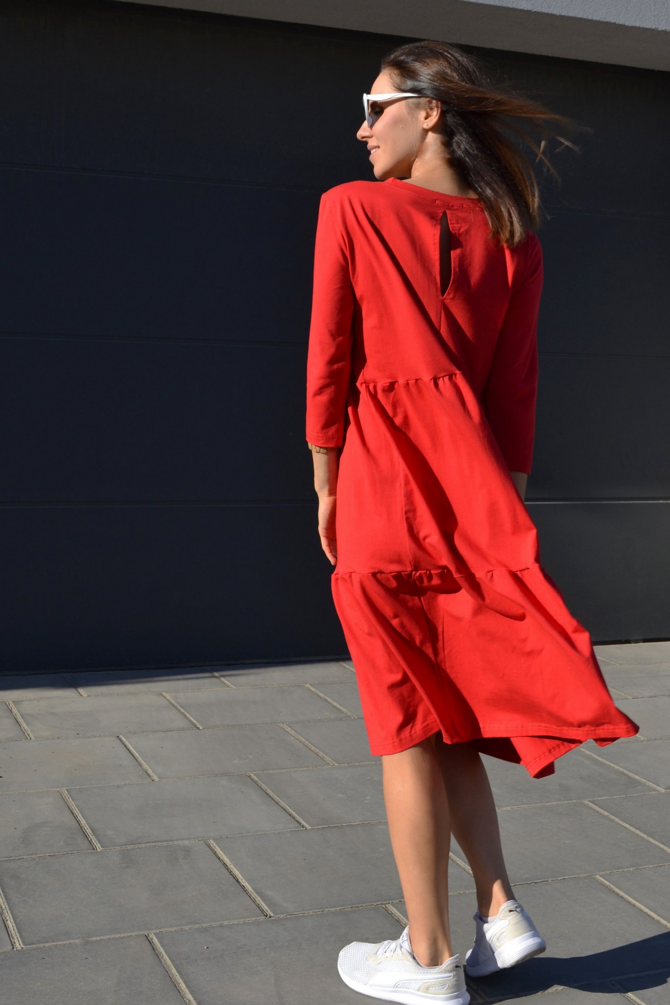 сукня червона ярусна 1869